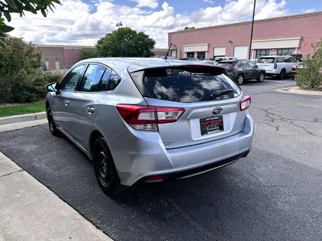 Used 2017 Subaru Impreza 2.0i AWD/4WD image 6