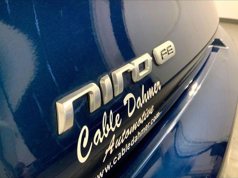 Used 2020 Kia Niro LX image 8