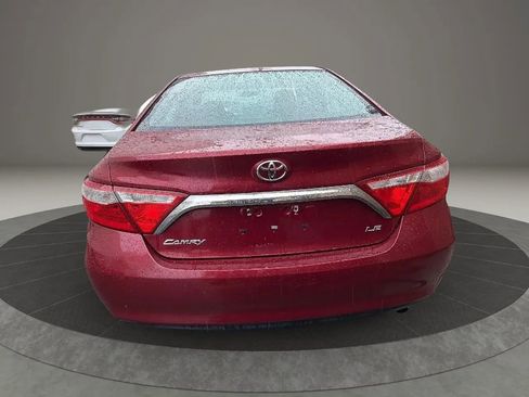 Used 2015 Toyota Camry LE FWD image 6