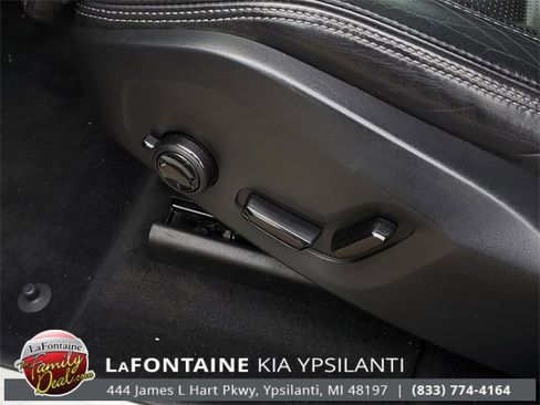 Used 2022 Volvo XC60 B6 Inscription w/ Protection Package Premier image 13