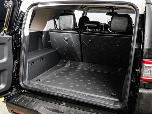 Used 2013 Toyota FJ Cruiser 4WD w/ Convenience Pkg image 58