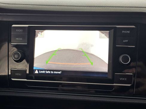 Used 2022 Volkswagen Jetta SE image 26