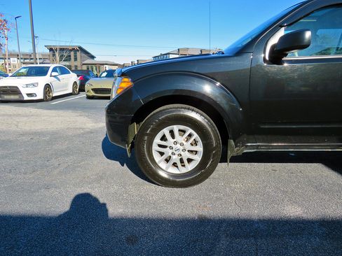 Used 2018 Nissan Frontier SV w/ Value Truck Package image 34
