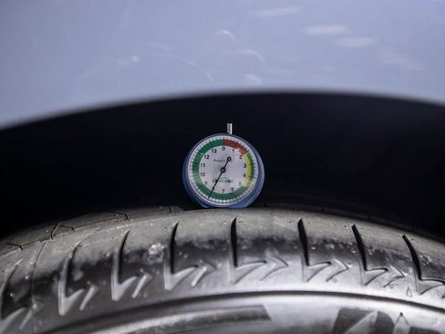 Used 2023 BMW iX xDrive50 w/ Sport Package image 37