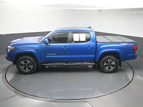 Used 2016 Toyota Tacoma TRD Sport w/ Premium & Technology Package RWD image 44