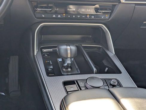 Certified 2025 MAZDA CX-70 Plug-In Hybrid w/ Premium Pkg image 18