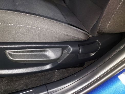 Used 2025 Kia K4 LXS image 18