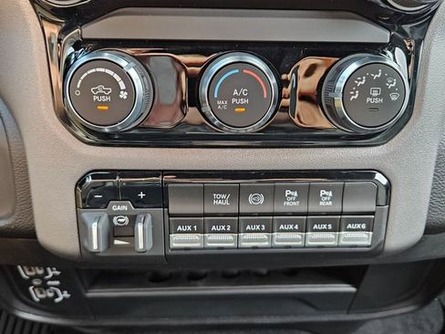 New 2025 RAM 2500 Big Horn image 10