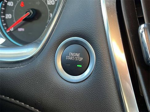 Used 2023 Chevrolet Traverse LT w/ Midnight/Sport Edition image 34