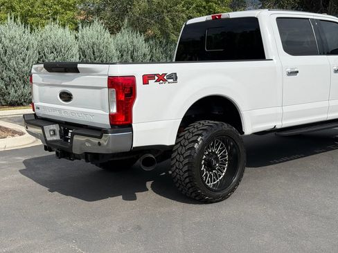 Used 2018 Ford F350 Lariat w/ Chrome Package AWD/4WD image 9