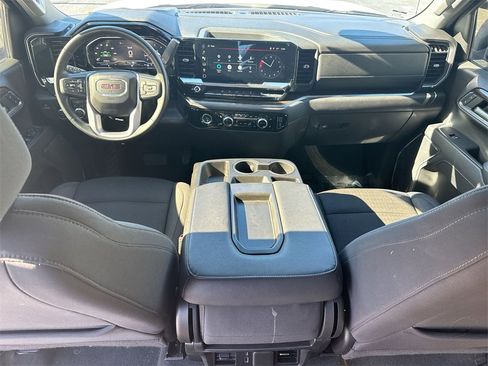 Used 2024 GMC Sierra 1500 Elevation image 29