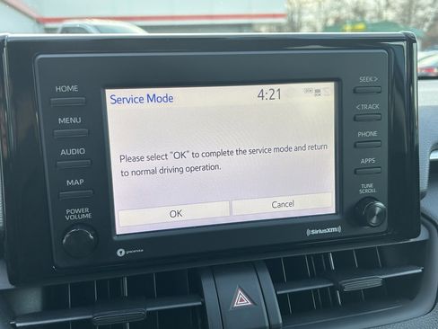 Used 2020 Toyota RAV4 LE image 16