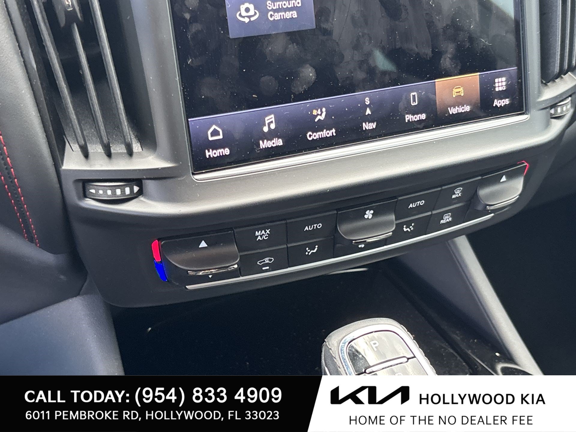 Used 2024 Maserati Levante GT Ultima AWD/4WD image 16