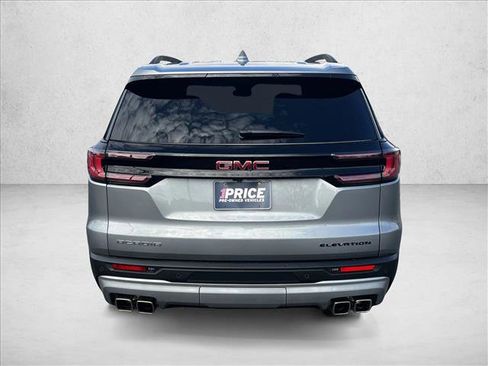 Used 2025 GMC Acadia Elevation w/ Elevation Premium Package image 6