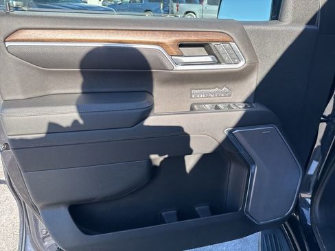 Used 2023 Chevrolet Silverado 1500 High Country w/ High Country Premium Package image 14