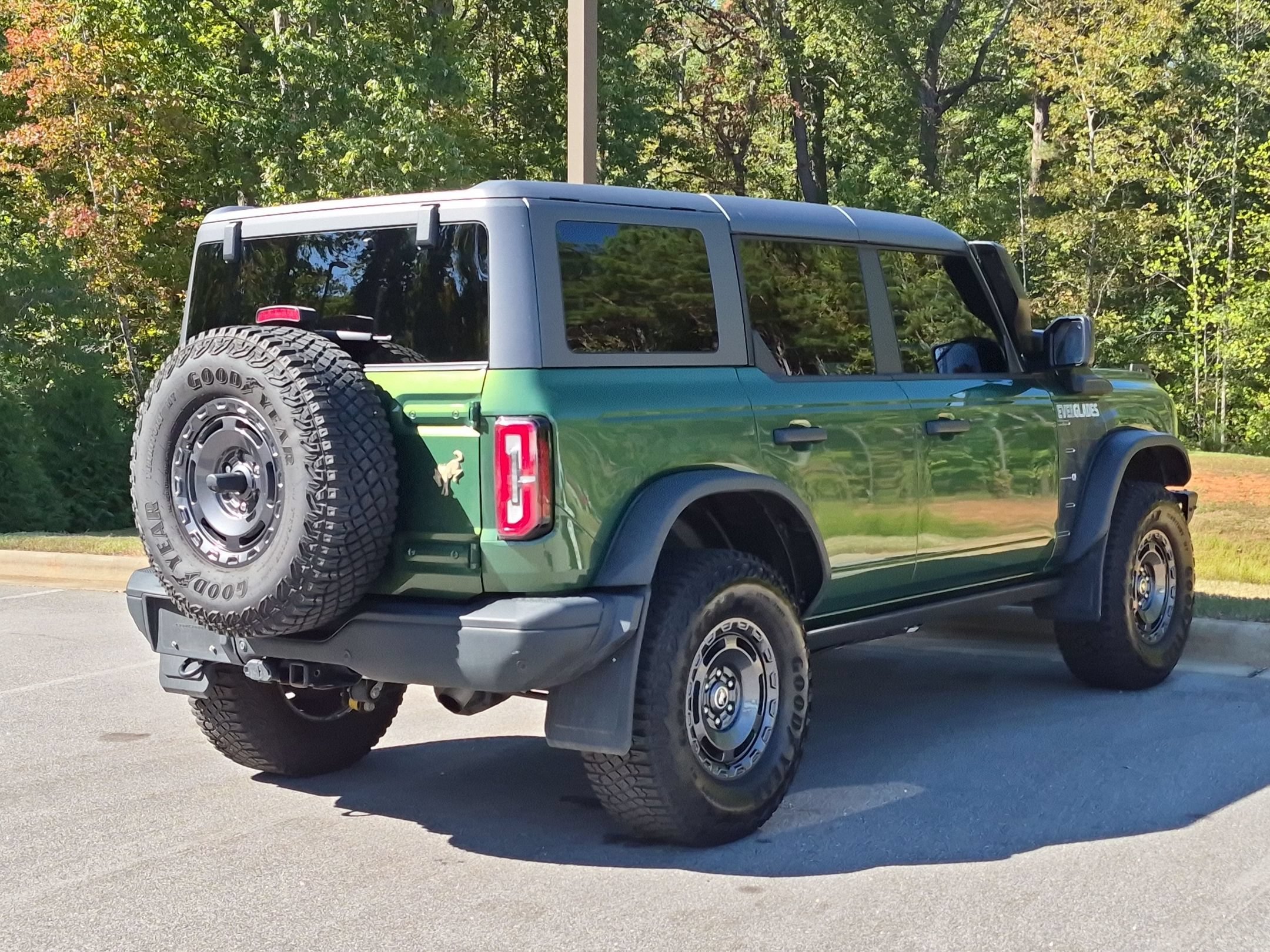 Used 2023 Ford Bronco Everglades AWD/4WD image 4