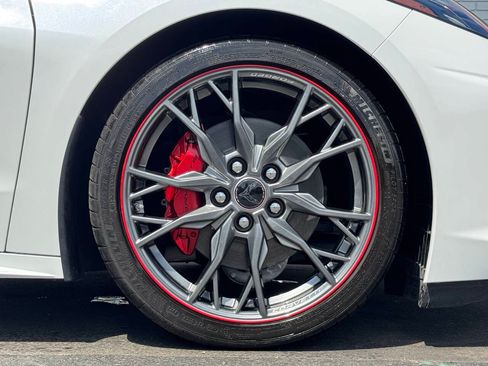 Used 2023 Chevrolet Corvette Stingray Premium Cpe RWD image 8