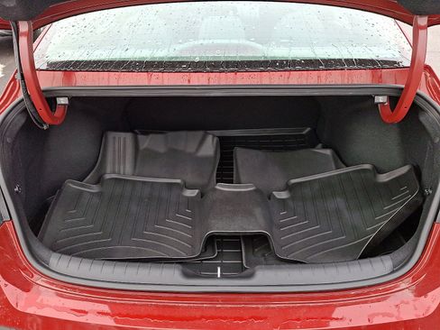 Certified 2024 Hyundai Elantra SEL image 28