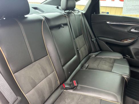 Used 2015 Chevrolet Impala LT image 21