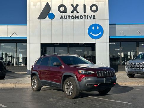 Used 2019 Jeep Cherokee Trailhawk w/ Cold Weather Group image 1