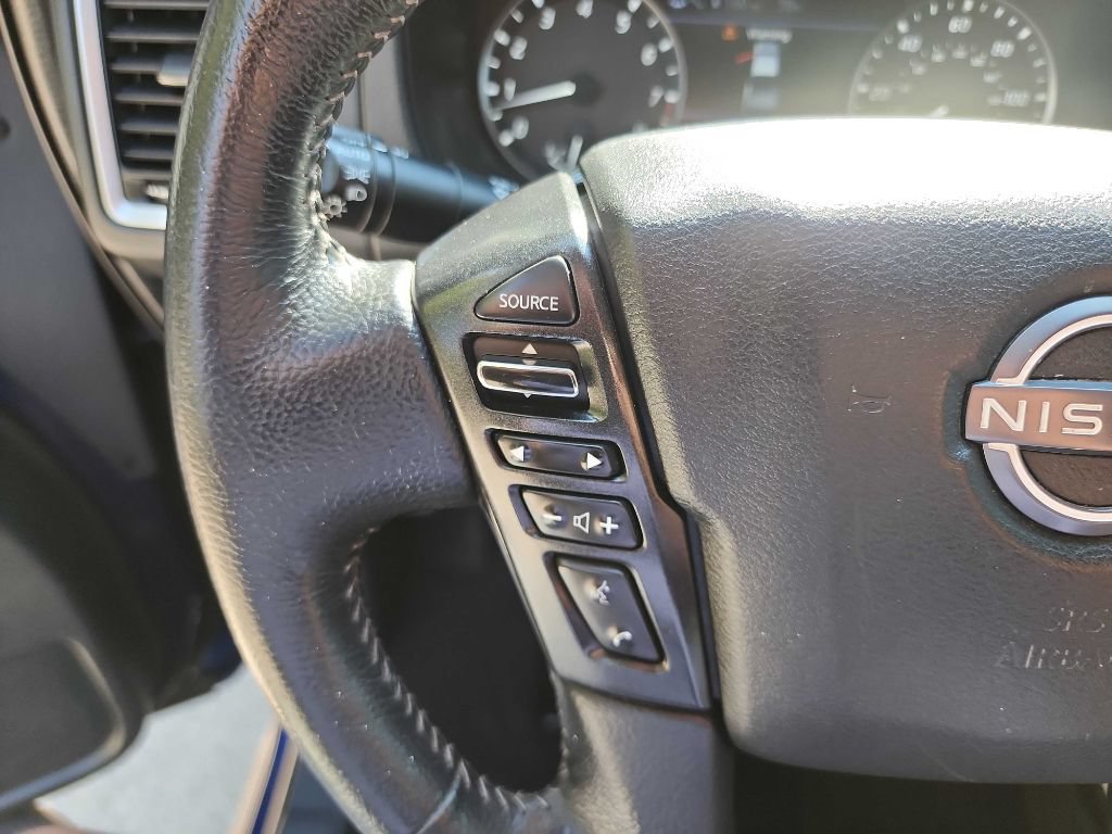 Used 2022 Nissan Frontier SV w/ Technology Package AWD/4WD image 20