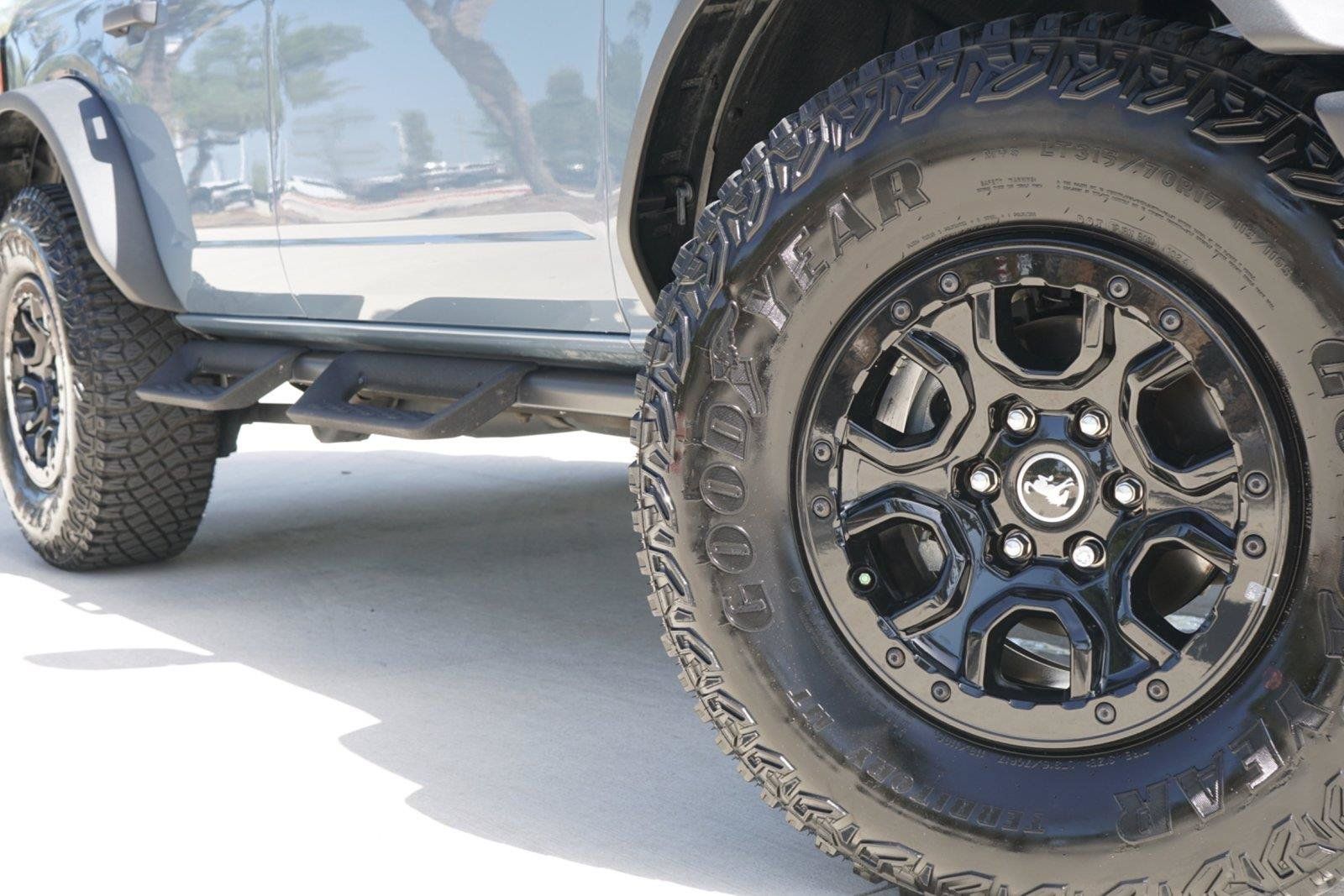 Used 2024 Ford Bronco Wildtrak AWD/4WD image 2