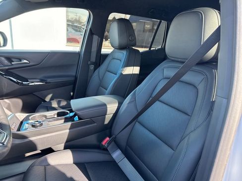 New 2026 Chevrolet Equinox LT w/ Convenience Package II image 30
