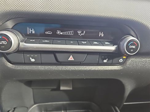 Used 2024 MAZDA CX-50 AWD 2.5 S w/ Preferred Package image 22