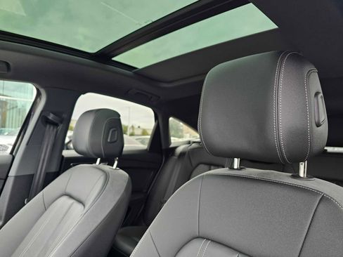 Used 2024 Audi Q4 e-tron Premium Plus image 23