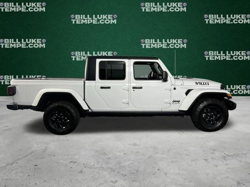 Used 2023 Jeep Gladiator Willys image 6