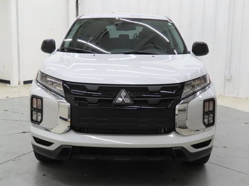 New 2026 Mitsubishi Outlander Sport LE AWD/4WD image 9