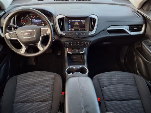 Used 2023 GMC Terrain SLE w/ Elevation Edition image 3