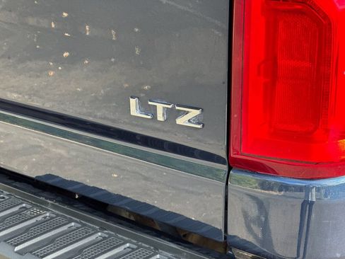 Used 2021 Chevrolet Silverado 2500 LTZ w/ LTZ Convenience Package AWD/4WD image 35