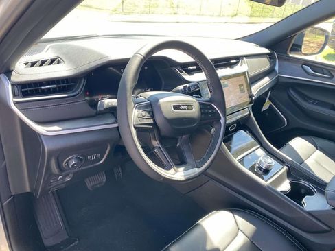 New 2026 Jeep Grand Cherokee L Limited w/ Limited Altitude Package RWD image 15