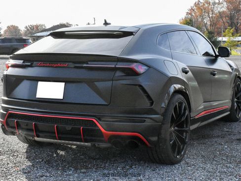 Used 2020 Lamborghini Urus image 8