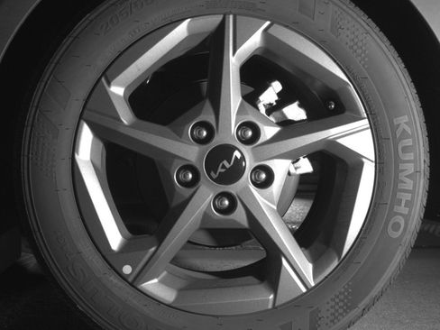 Used 2025 Kia K4 FWD image 14