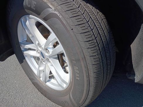 Used 2020 Ford Explorer XLT w/ Class III Trailer Tow Package image 20