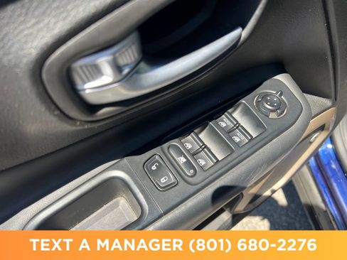 Used 2017 Jeep Renegade Limited AWD/4WD image 15