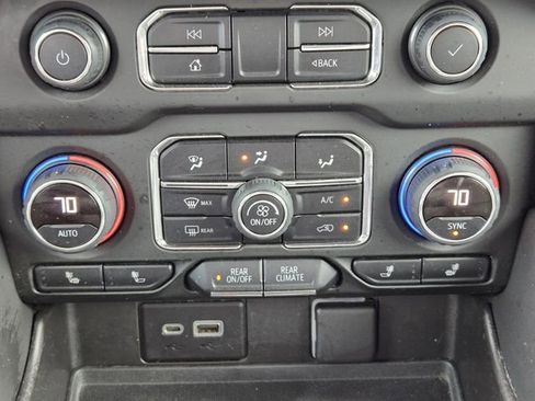 Used 2021 Chevrolet Tahoe Z71 w/ Rear Media and Nav Package image 20