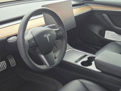 Used 2022 Tesla Model 3 Performance image 17