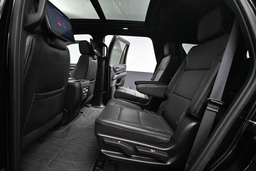 Used 2024 GMC Yukon Denali w/ Denali Reserve Package AWD/4WD image 33