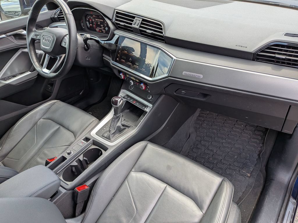 Used 2023 Audi Q3 2.0T Premium Plus w/ Premium Plus Package AWD/4WD image 35