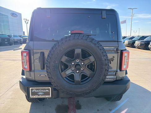 New 2025 Ford Bronco Outer Banks image 4