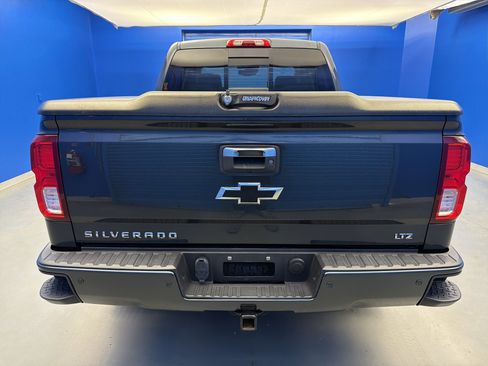 Used 2017 Chevrolet Silverado 1500 LTZ Z71 w/ LTZ Plus Package image 6