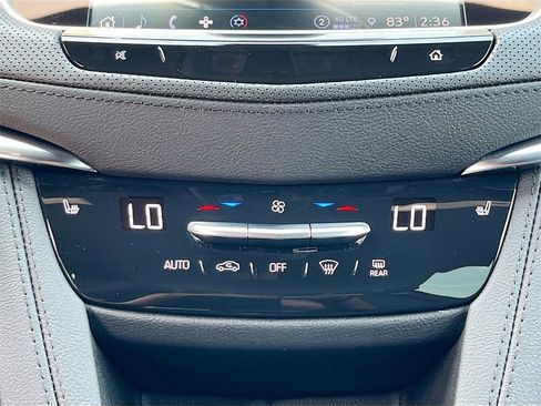 New 2025 Cadillac XT5 Luxury image 16