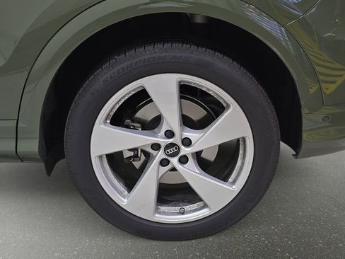 Used 2025 Audi Q5 Prestige AWD/4WD image 35