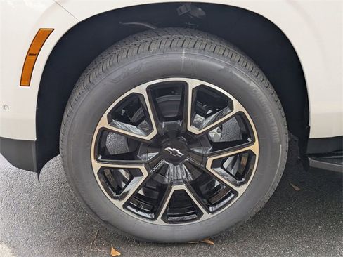 New 2026 Chevrolet Suburban RST w/ Comfort Package image 7