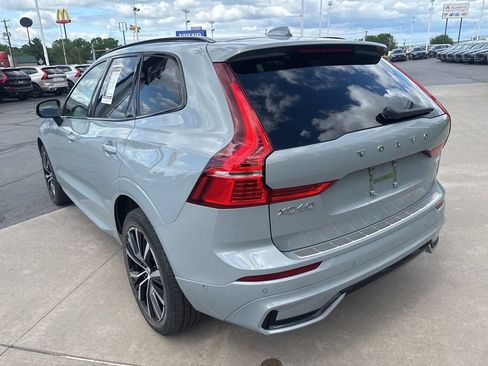 Certified 2024 Volvo XC60 B5 Plus AWD/4WD image 8
