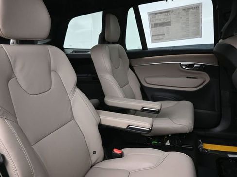 New 2026 Volvo XC90 B6 Ultra w/ Protection Package Premier image 34