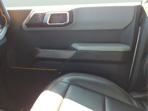 Used 2021 Ford Bronco Badlands image 24